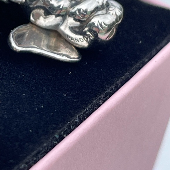 Authentic Pandora x Disney Dumbo Elephant dangle retired hard to find NIB - Picture 5 of 8